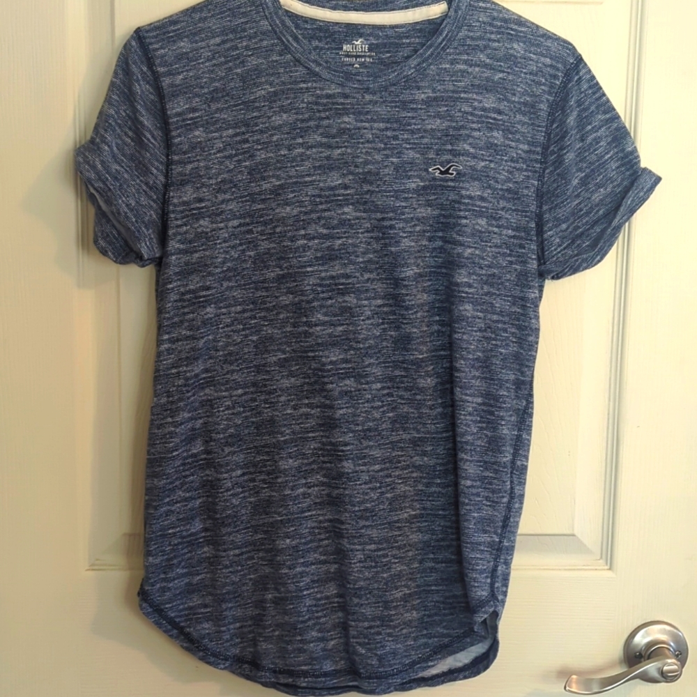 🏷️LAST CHANCE SALE $5 ITEM🏷️ Hollister T-shirt Mens XS Blue